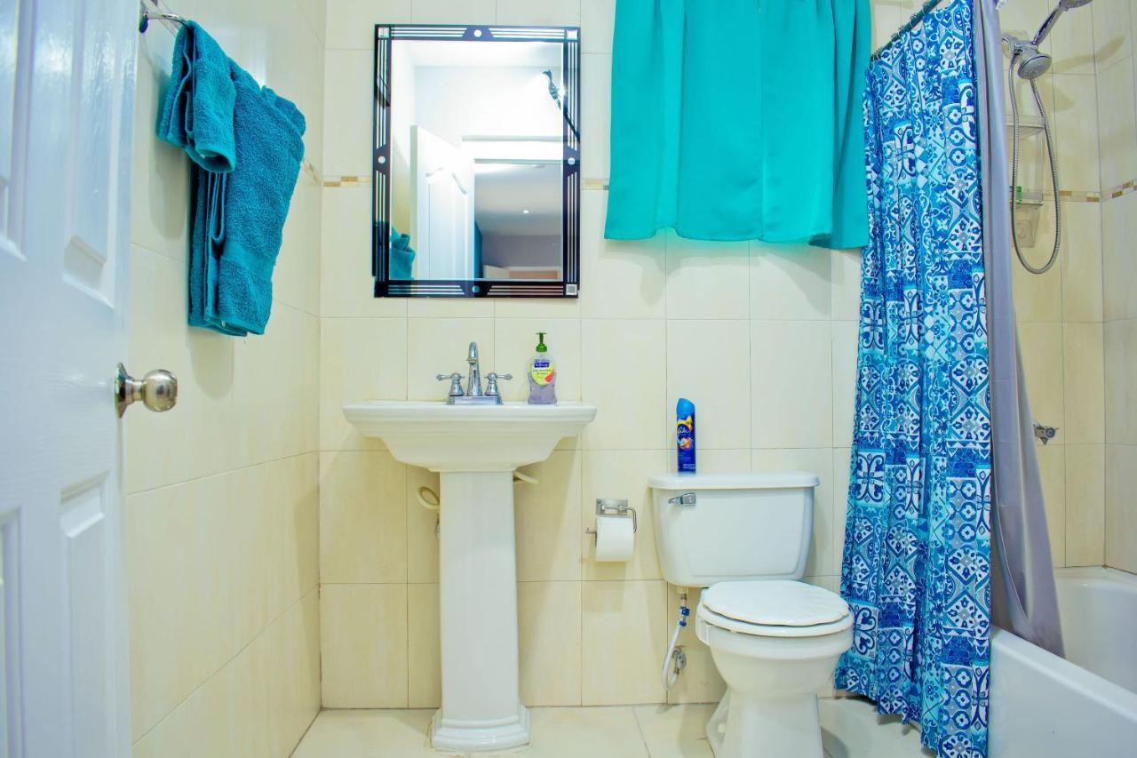 Donhead New Kingston Apt 5 Bagian luar foto